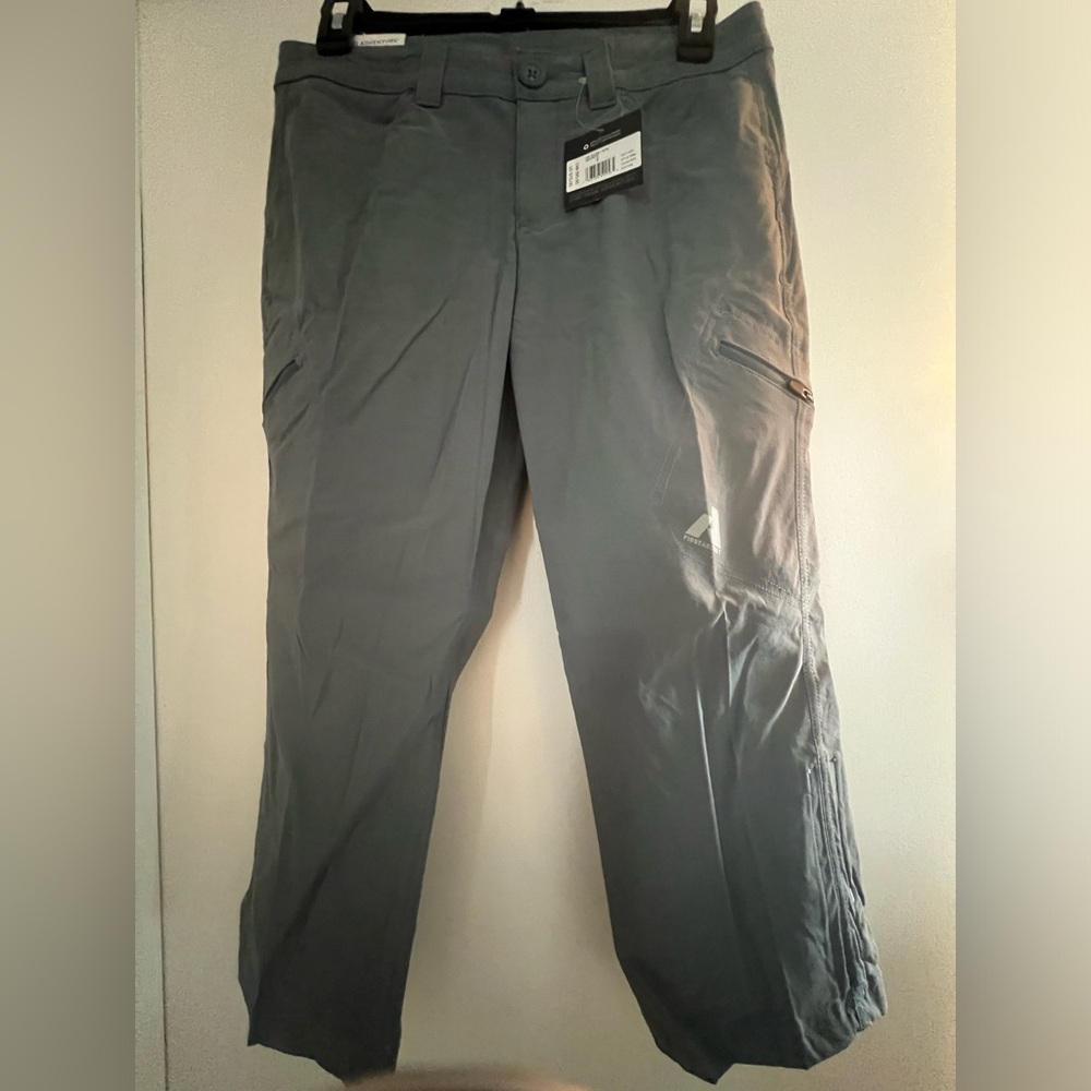 Eddie Bauer Guide Capri pants size 2